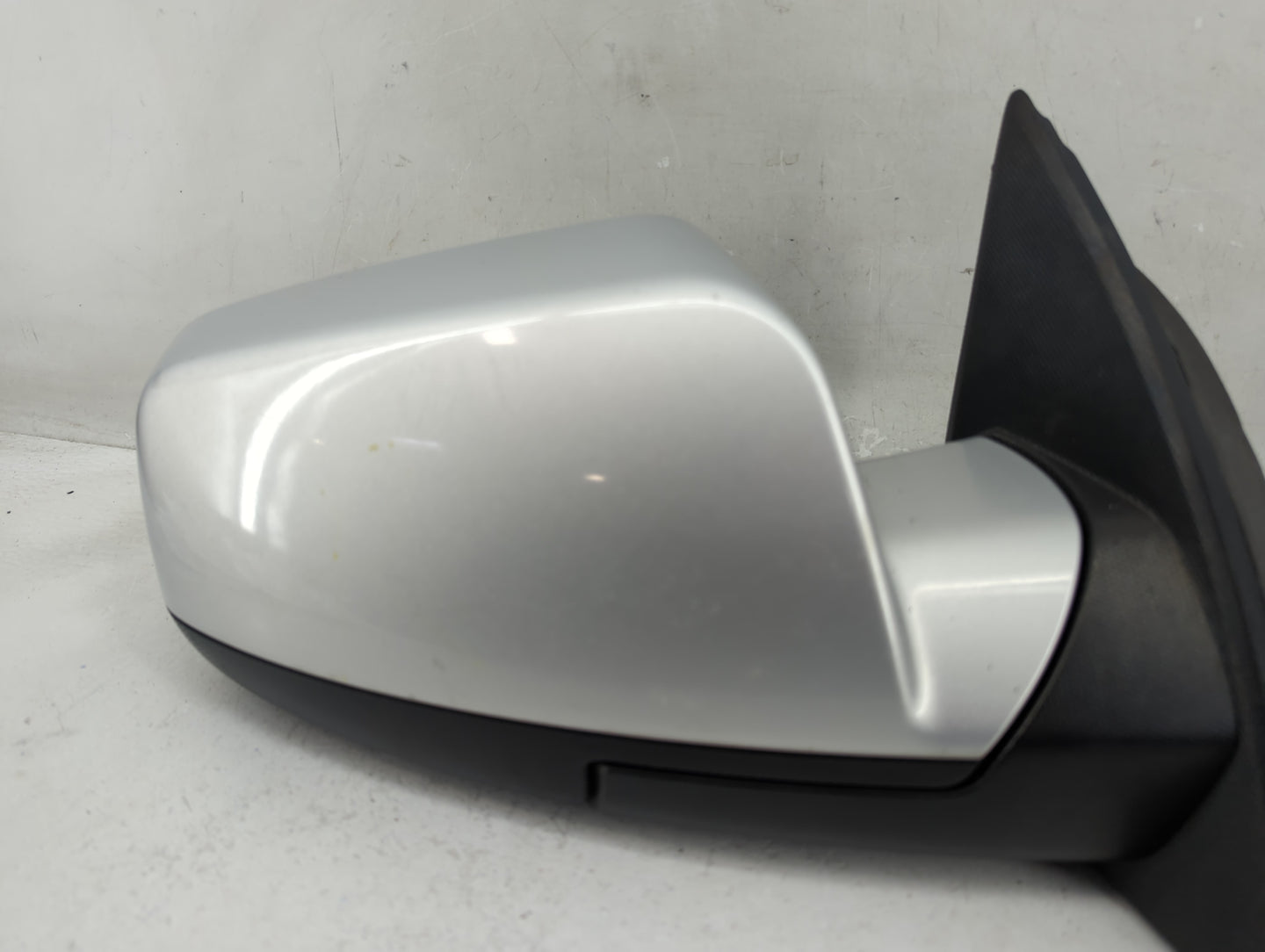 2010-2011 Gmc Terrain Passenger Side View Mirror - Right Door Mirror OEM Used - Oemusedautoparts1.com