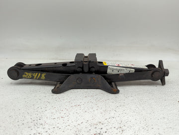 2010 Gmc Terrain Spare Scissor Car Jack - Oemusedautoparts1.com