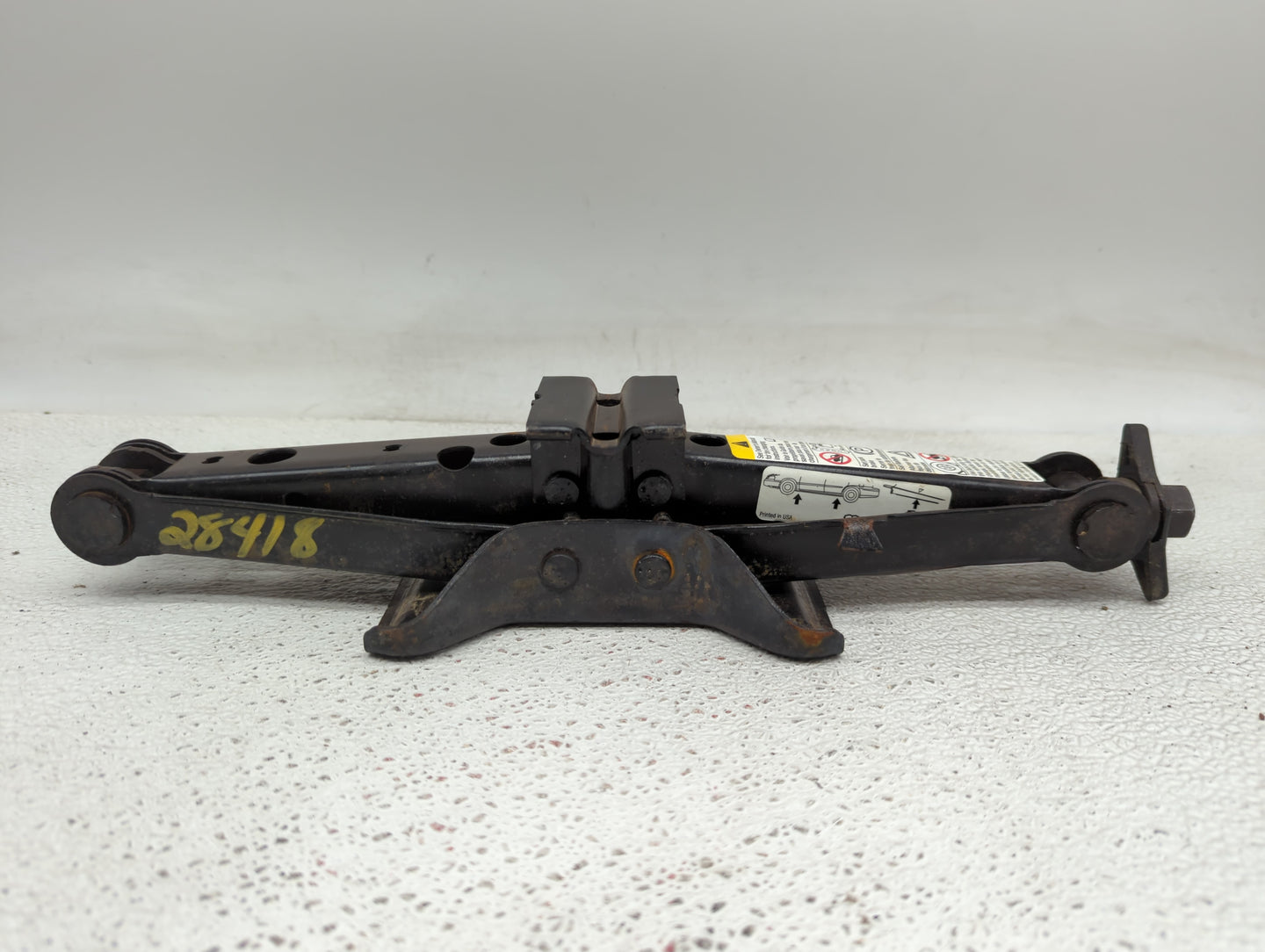 2010 Gmc Terrain Spare Scissor Car Jack - Oemusedautoparts1.com