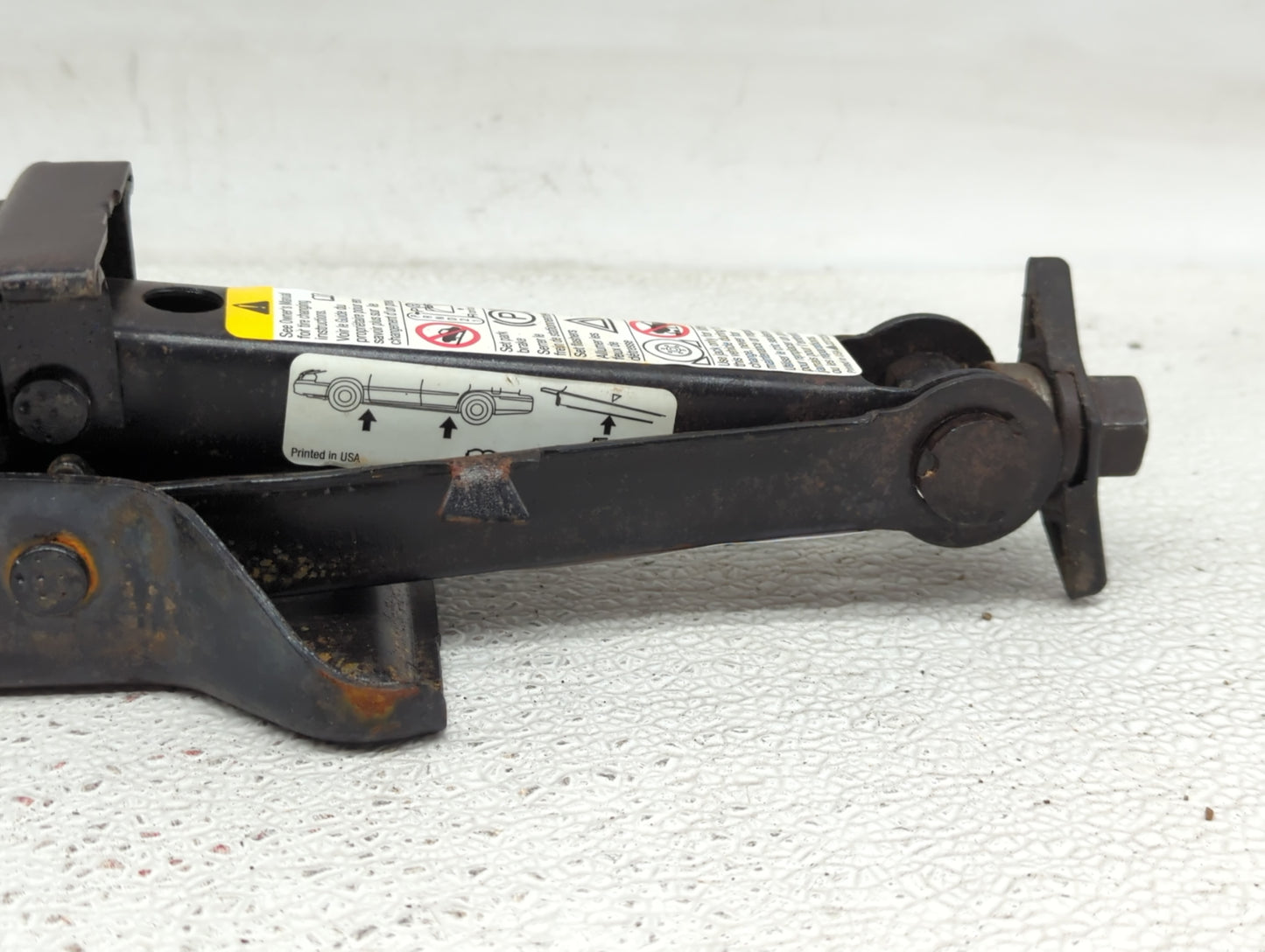 2010 Gmc Terrain Spare Scissor Car Jack - Oemusedautoparts1.com