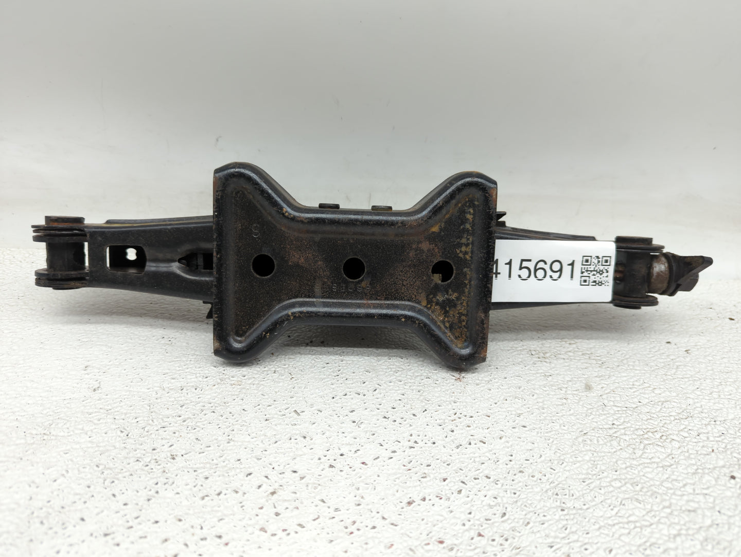 2010 Gmc Terrain Spare Scissor Car Jack - Oemusedautoparts1.com