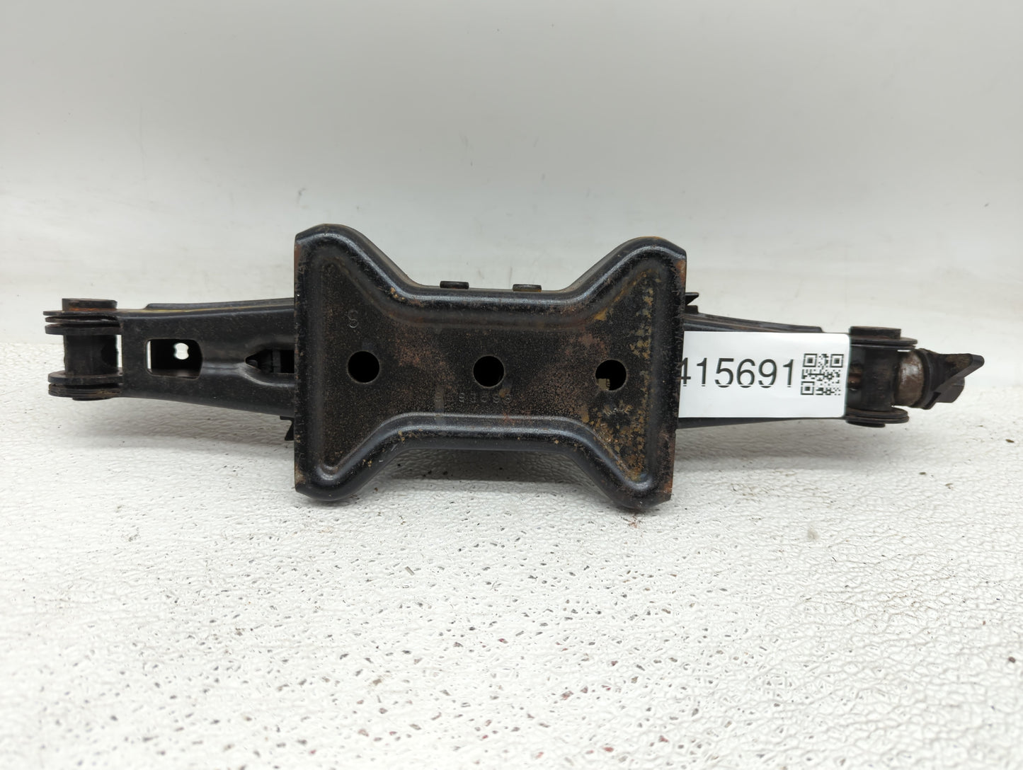 2010 Gmc Terrain Spare Scissor Car Jack - Oemusedautoparts1.com