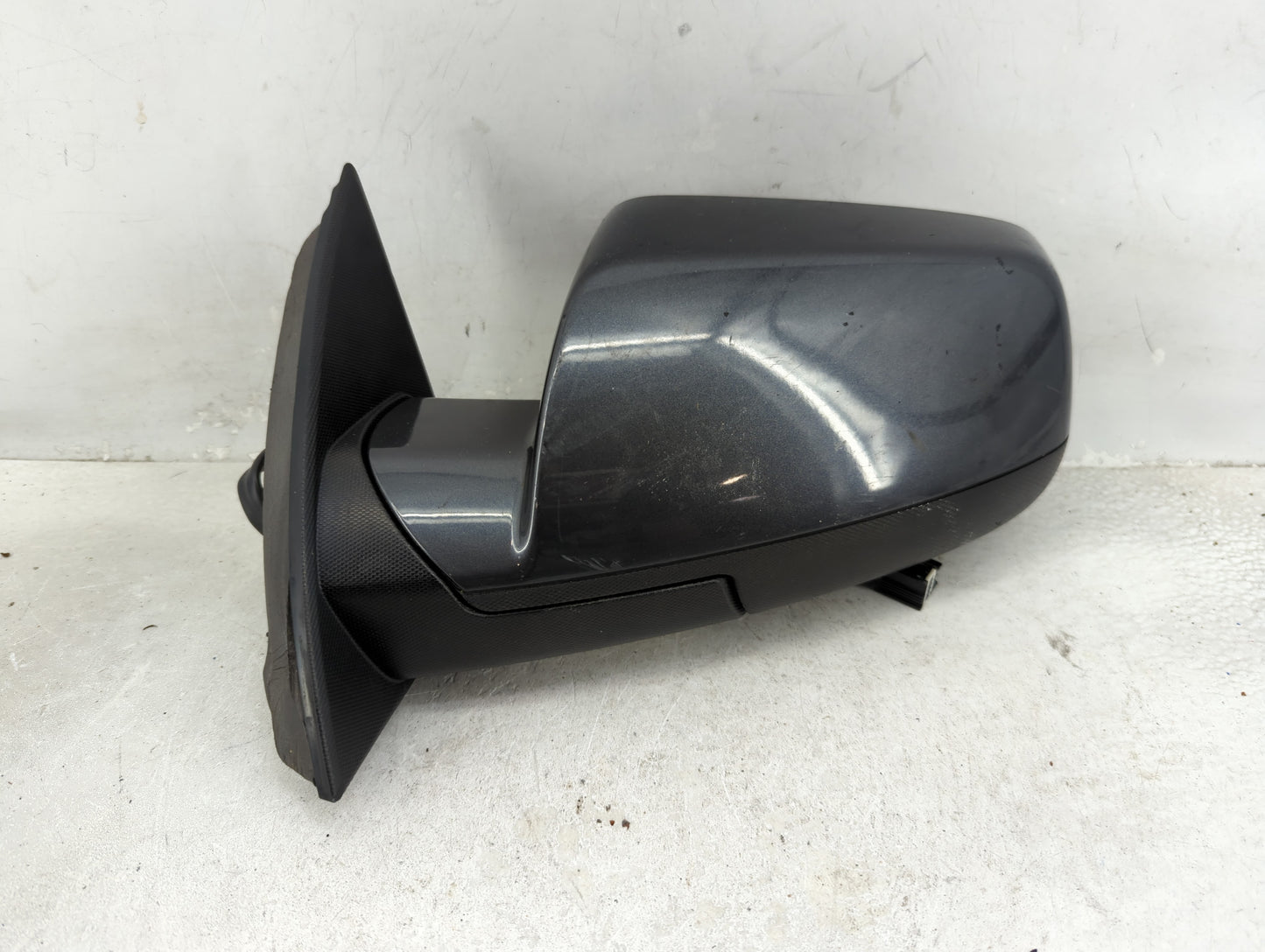 2010-2011 Gmc Terrain Driver Side View Mirror - Left Door Mirror OEM Used - Oemusedautoparts1.com