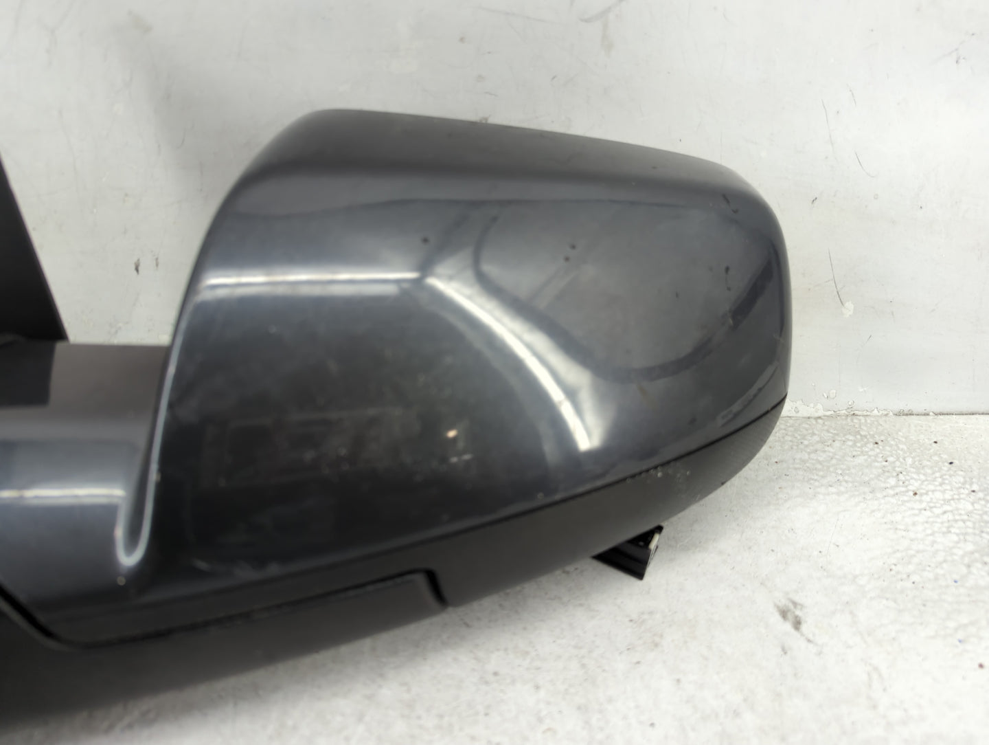 2010-2011 Gmc Terrain Driver Side View Mirror - Left Door Mirror OEM Used - Oemusedautoparts1.com