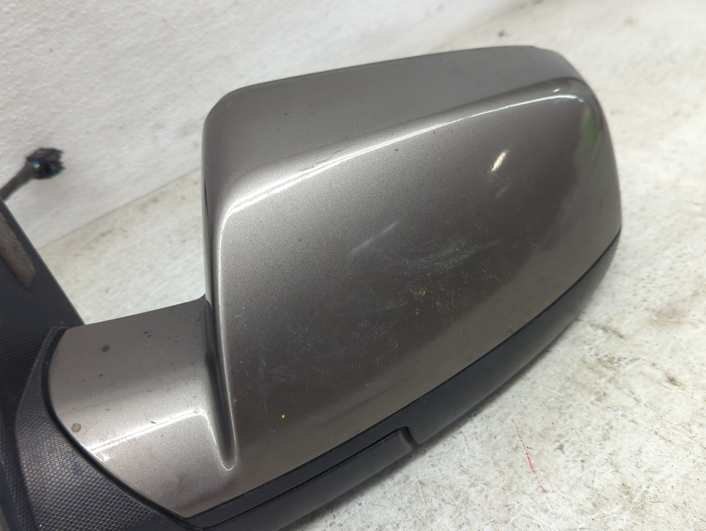2010-2011 Gmc Terrain Driver Side View Mirror - Left Door Mirror OEM Used - Oemusedautoparts1.com