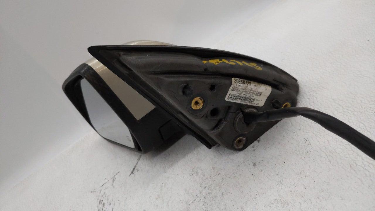 2010-2011 Gmc Terrain Driver Side View Mirror - Left Door Mirror OEM Used - Oemusedautoparts1.com