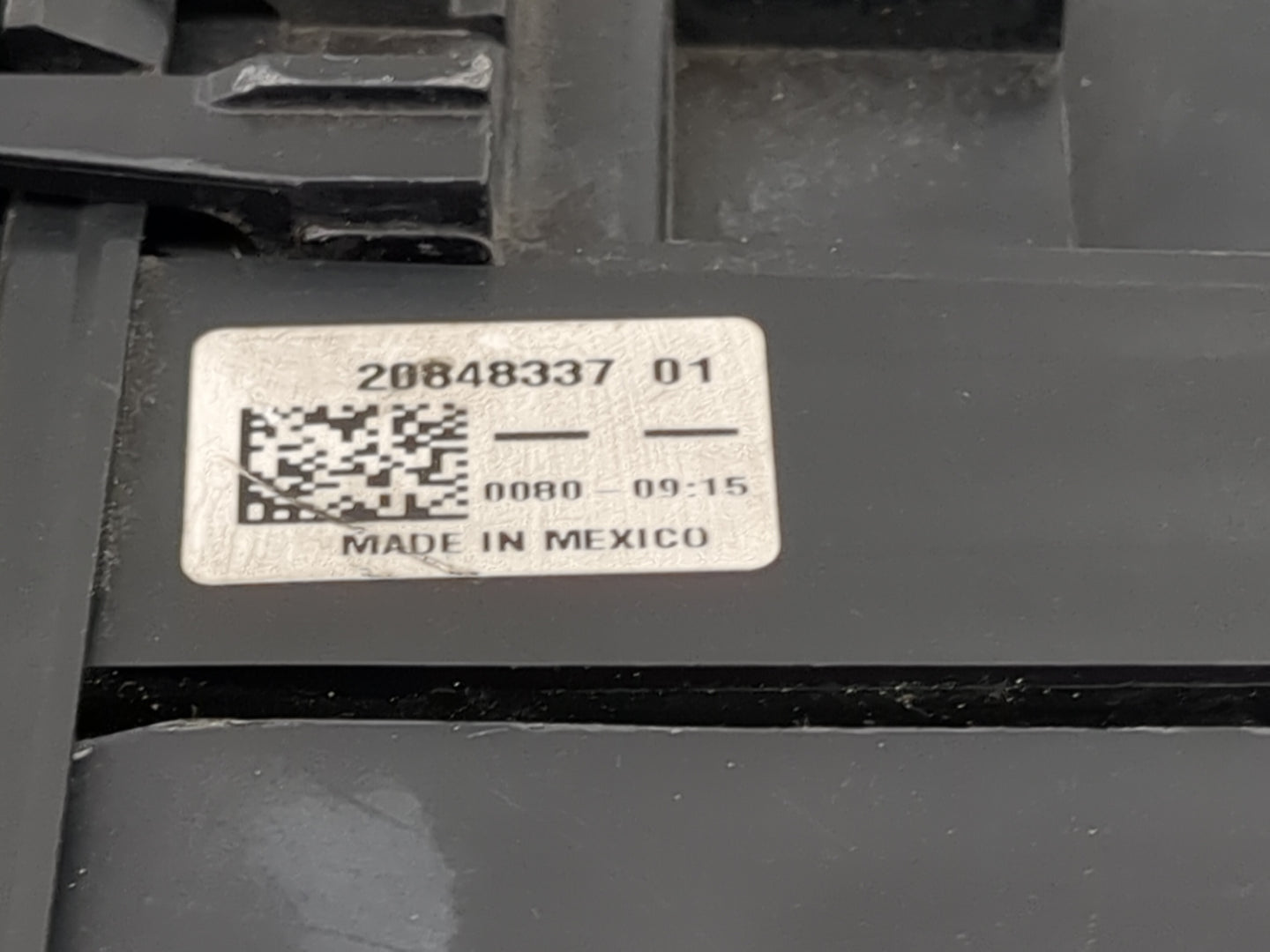 2010 Gmc Terrain Fusebox Fuse Box Panel Relay Module P/N:20848337 Fits OEM Used Auto Parts - Oemusedautoparts1.com