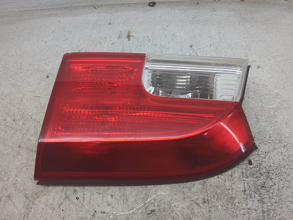 2010-2017 Gmc Terrain Passenger Right Side Deck Lid Mounted Tail Light 1501668 - Oemusedautoparts1.com