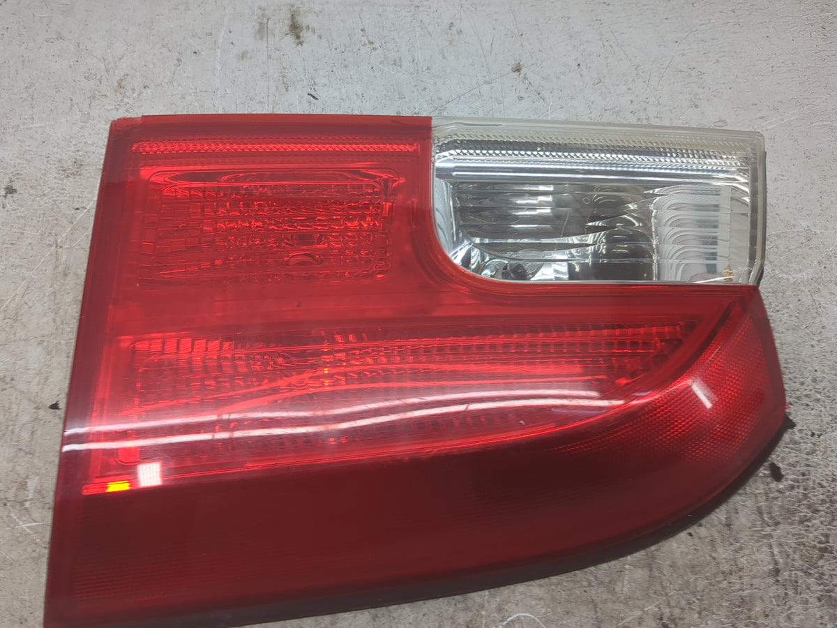 2010-2017 Gmc Terrain Passenger Right Side Deck Lid Mounted Tail Light 1501668 - Oemusedautoparts1.com