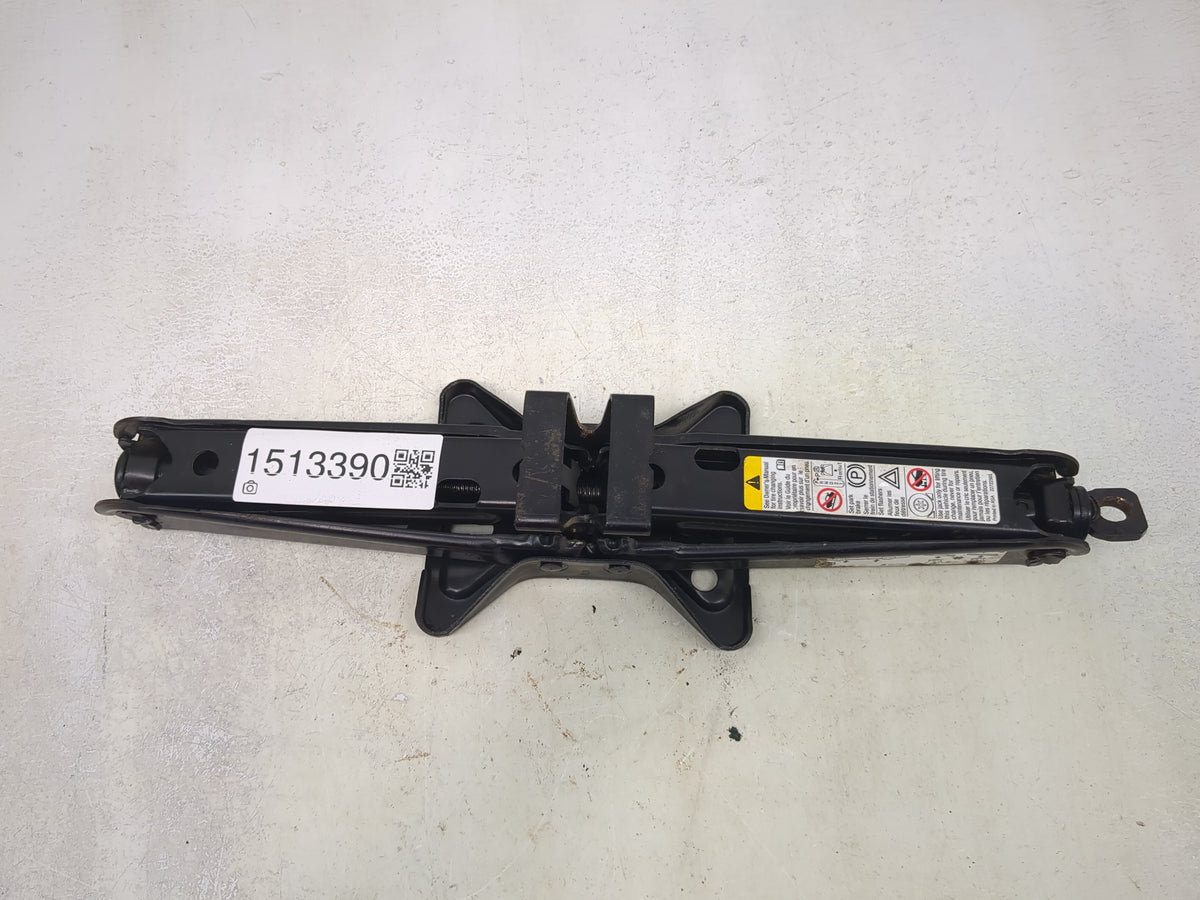 2010 Gmc Terrain Spare Scissor Car Jack 1513390 - Oemusedautoparts1.com