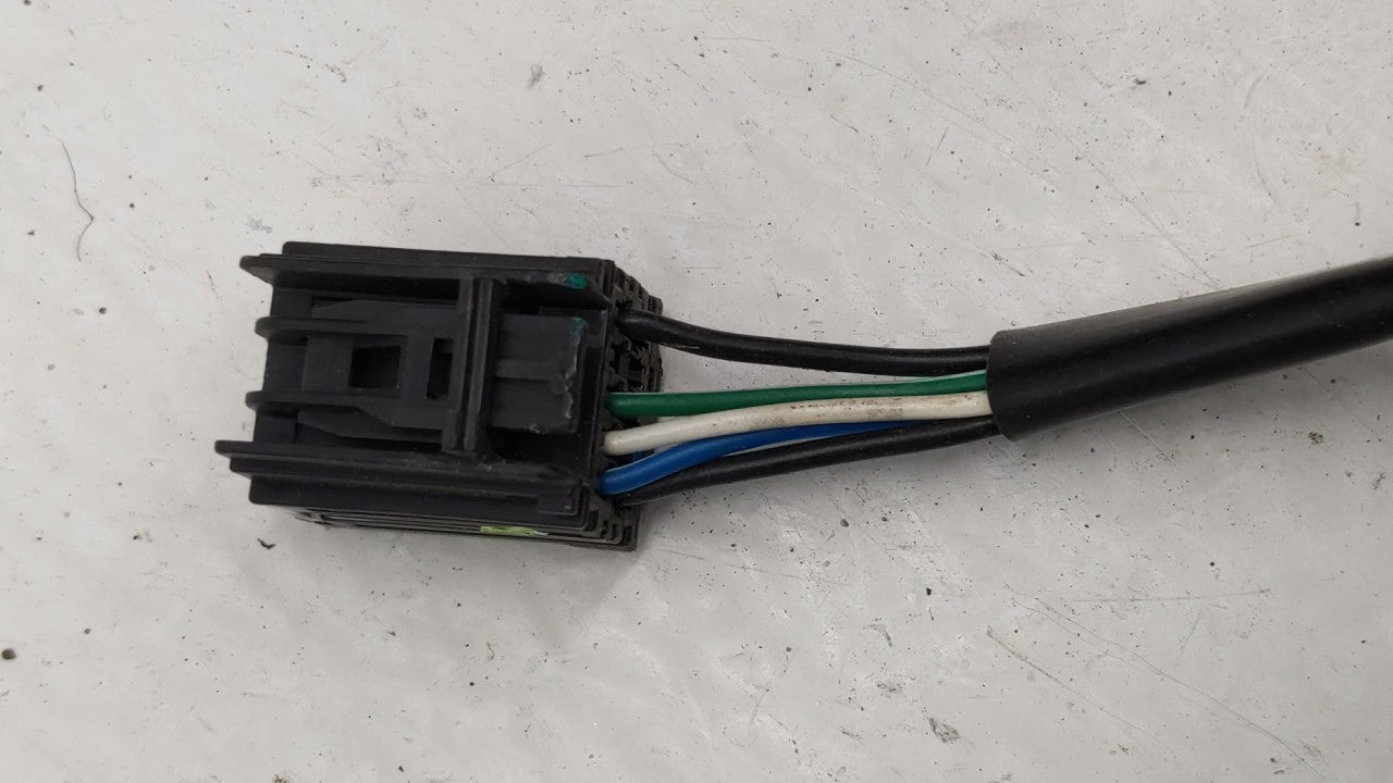2010-2011 Gmc Terrain Driver Side View Mirror - Left Door Mirror OEM Used - Oemusedautoparts1.com