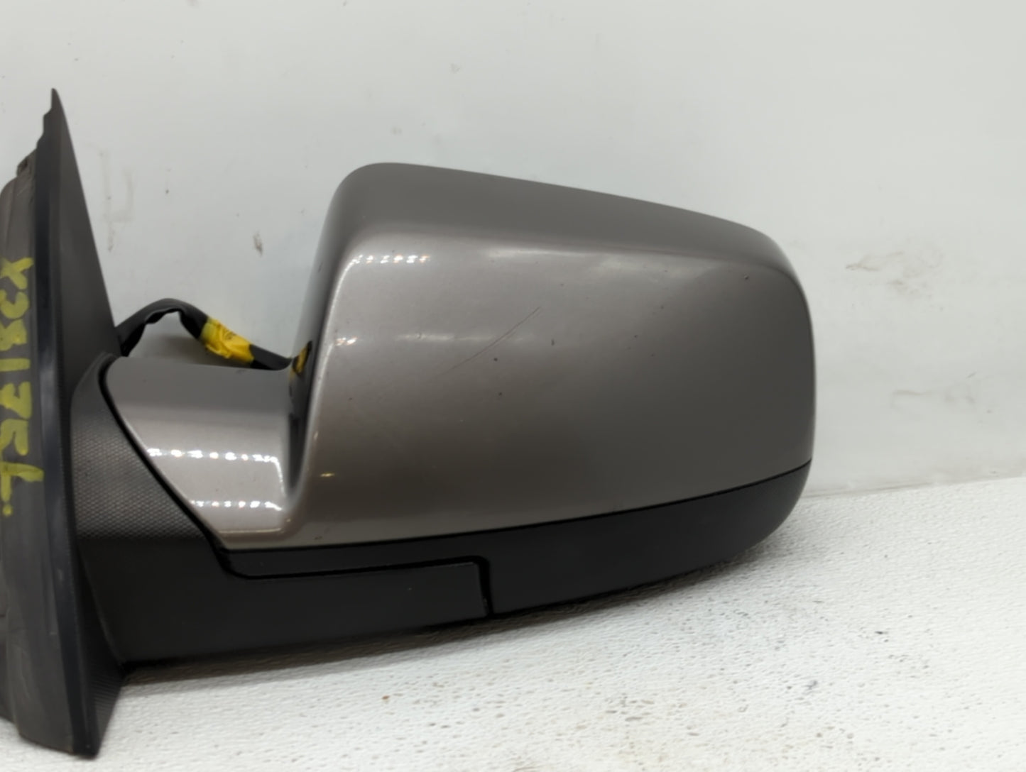 2010-2011 Gmc Terrain Driver Side View Mirror - Left Door Mirror OEM Used - Oemusedautoparts1.com