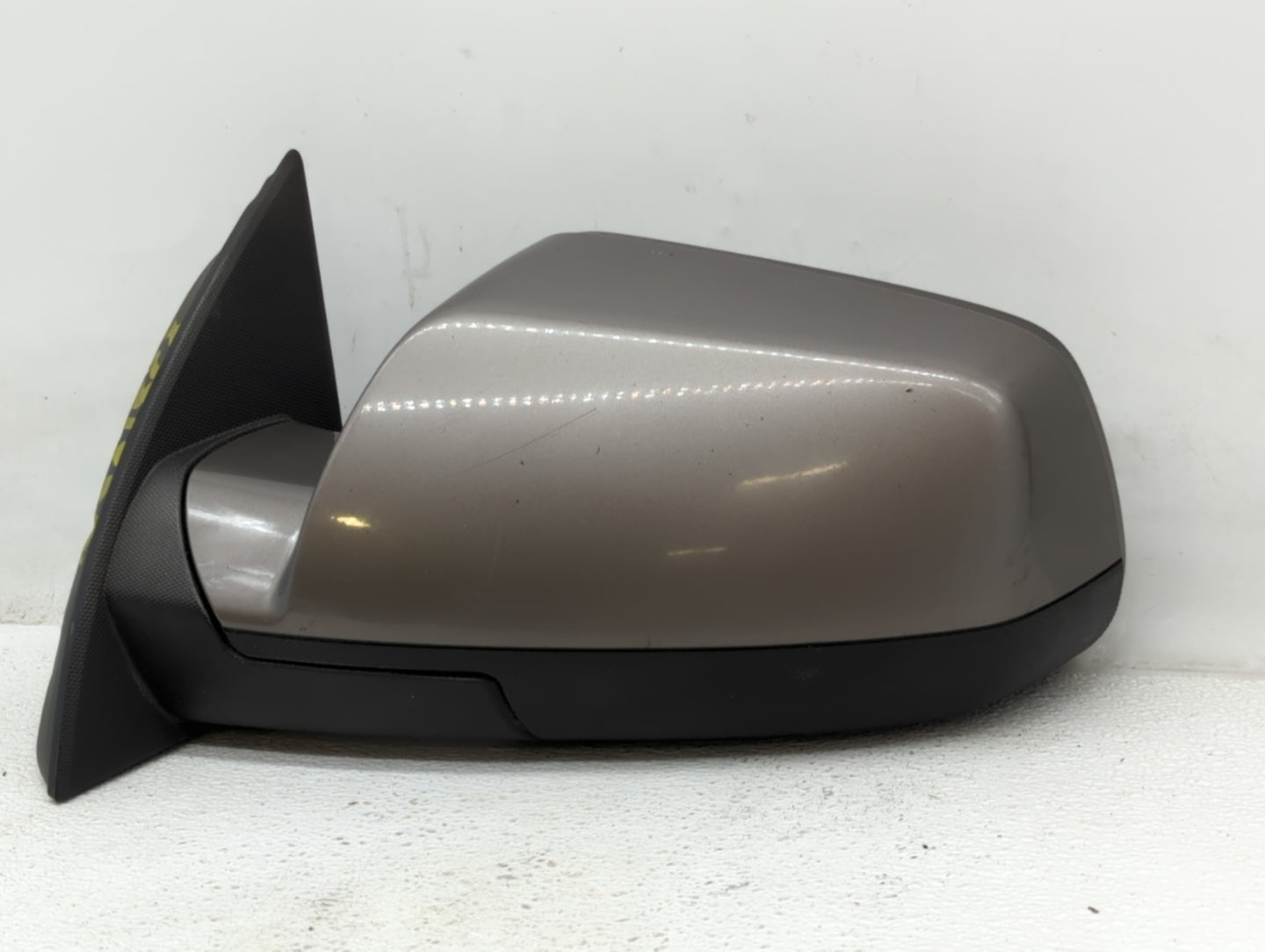 2010-2011 Gmc Terrain Driver Side View Mirror - Left Door Mirror OEM Used - Oemusedautoparts1.com