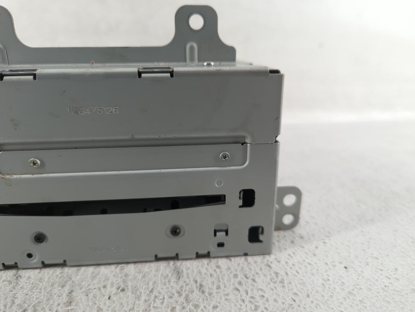 2010-2010 Gmc Terrain Am Fm Cd Player Radio Receiver - Oemusedautoparts1.com