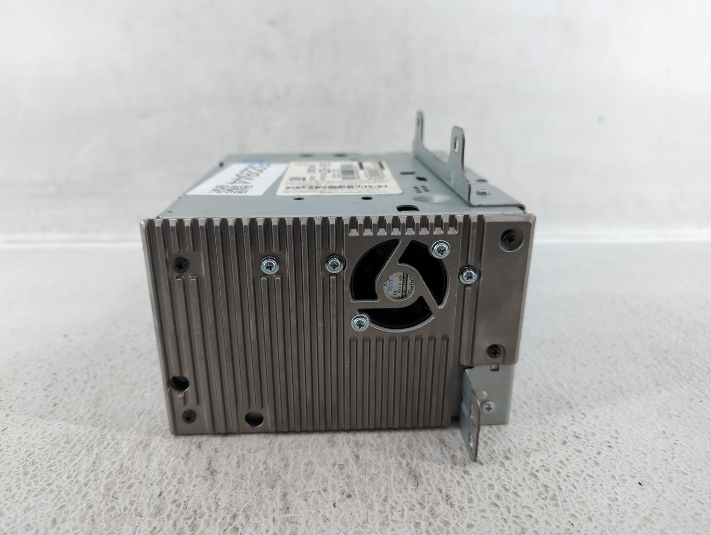 2010-2010 Gmc Terrain Am Fm Cd Player Radio Receiver - Oemusedautoparts1.com