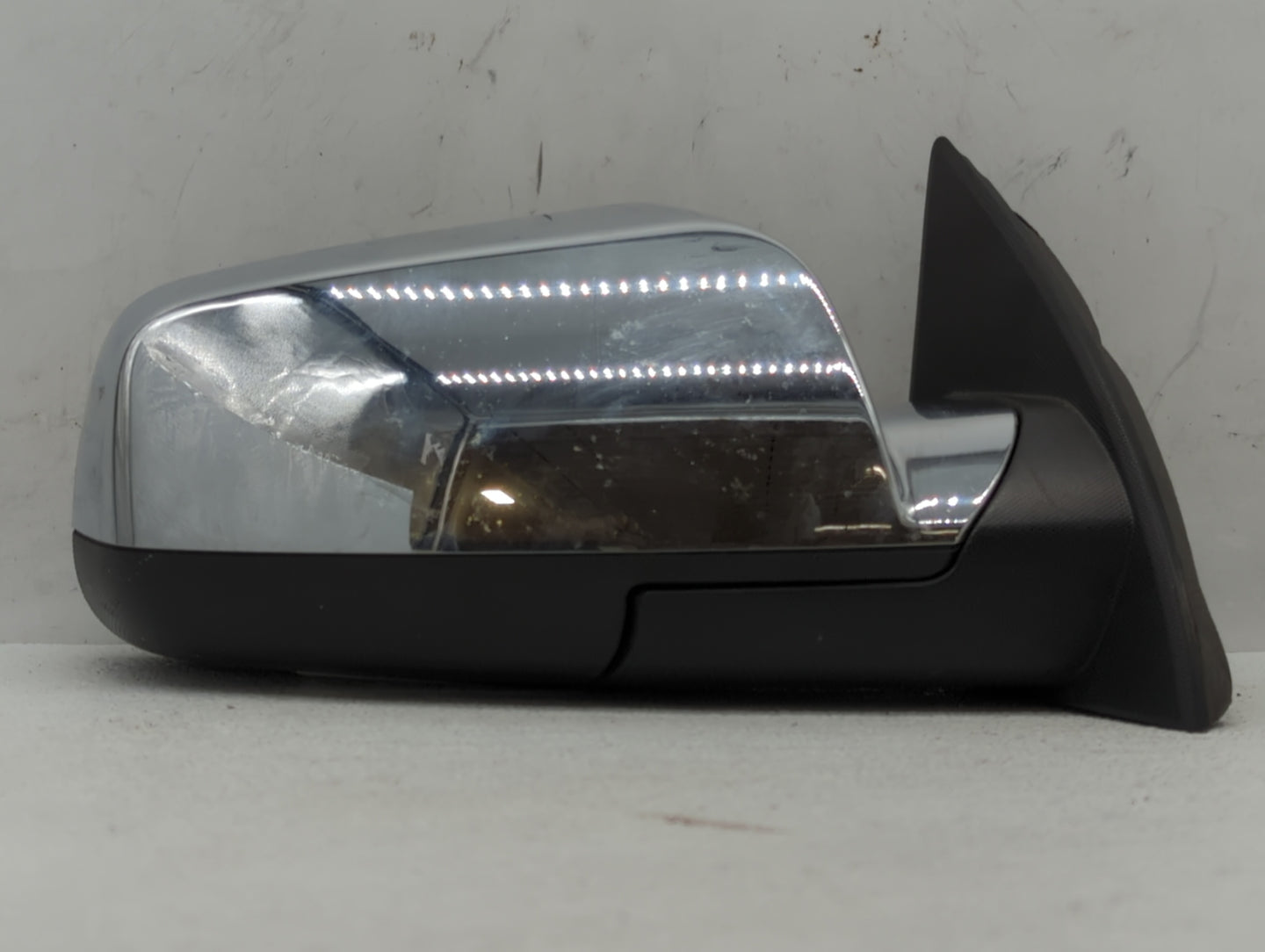 2010-2011 Gmc Terrain Passenger Side View Mirror - Right Door Mirror OEM Used - Oemusedautoparts1.com
