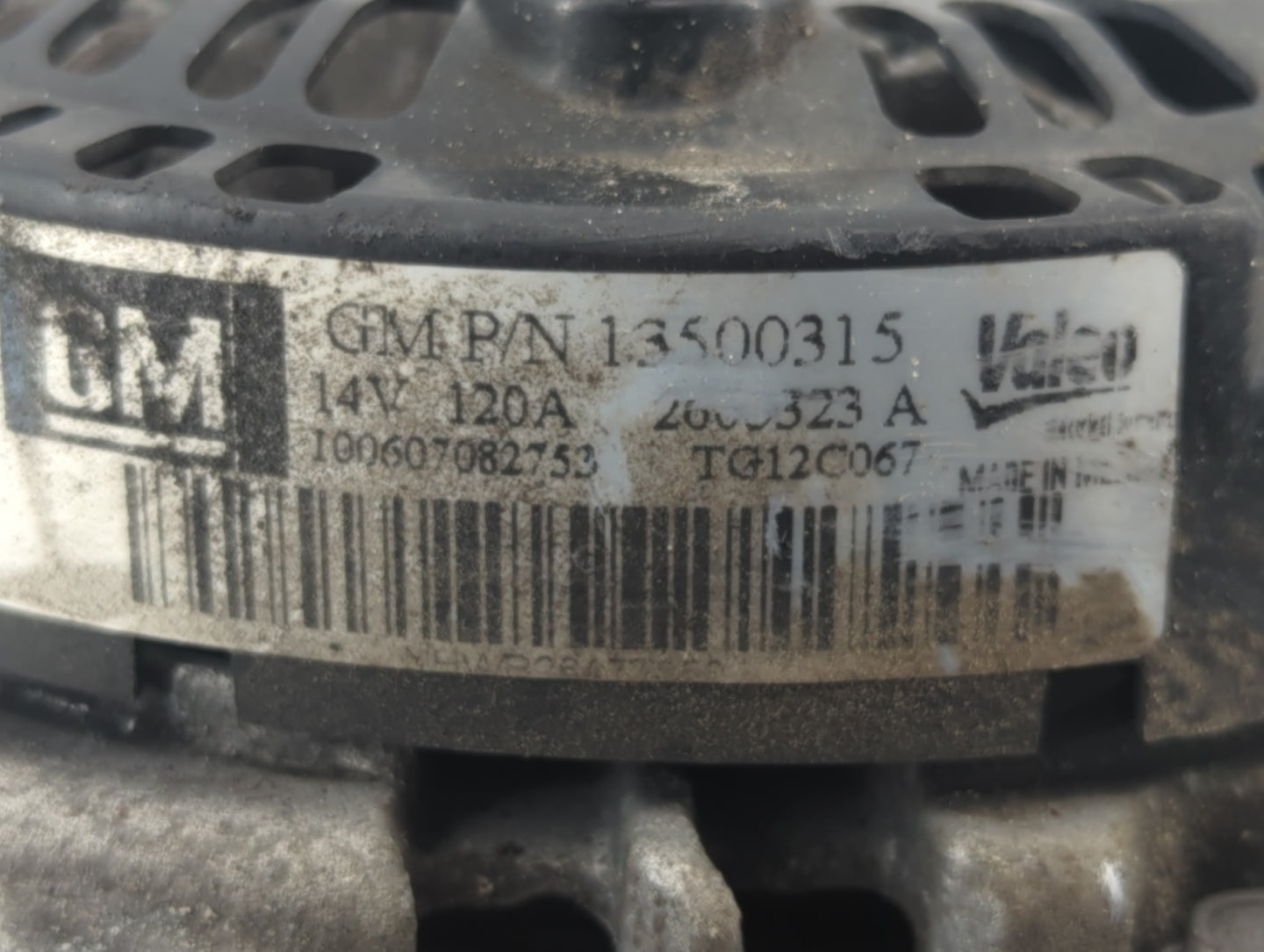 2010-2017 Gmc Terrain Alternator Replacement Generator Charging Assembly Engine OEM P/N:13500315 Fits OEM Used Auto Parts - 