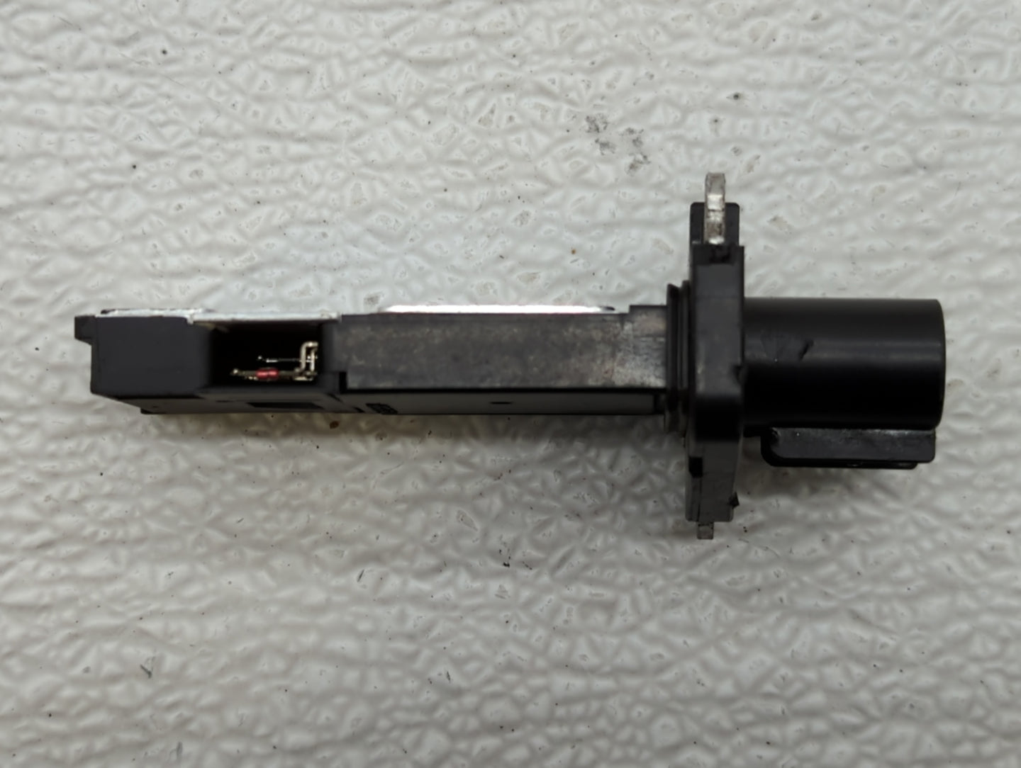 2010-2011 Gmc Terrain Mass Air Flow Meter Maf - Oemusedautoparts1.com