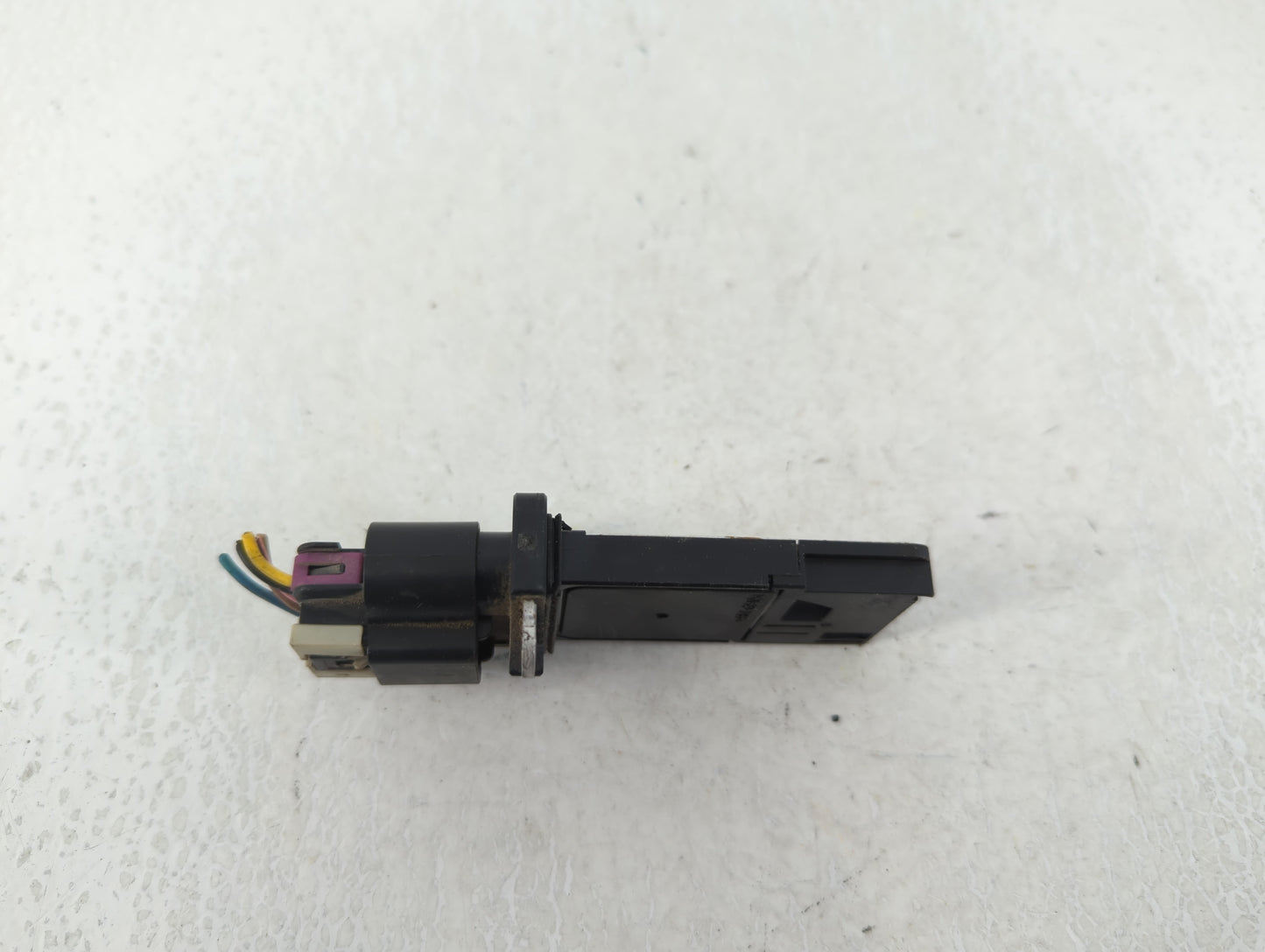 2010-2011 Gmc Terrain Mass Air Flow Meter Maf - Oemusedautoparts1.com