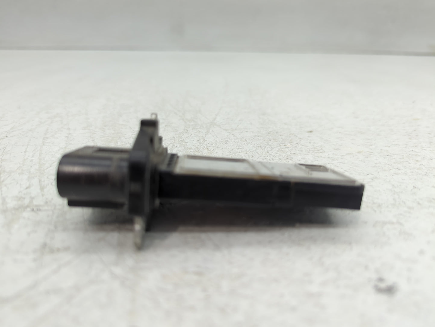 2010-2011 Gmc Terrain Mass Air Flow Meter Maf - Oemusedautoparts1.com