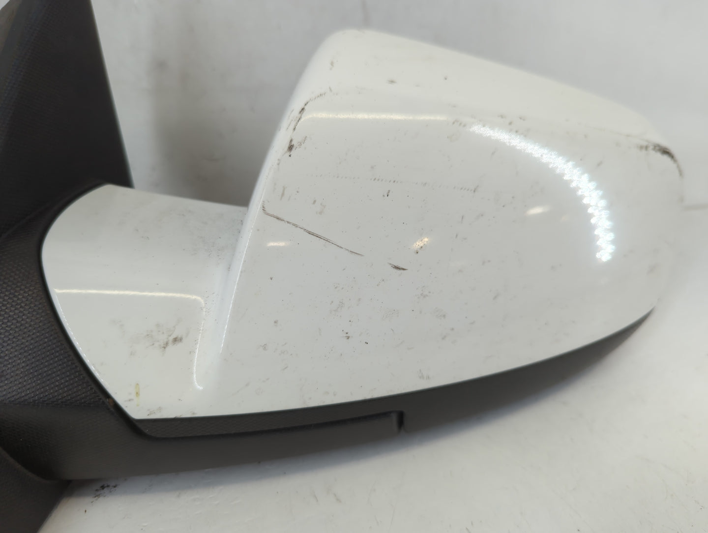 2010-2011 Gmc Terrain Driver Side View Mirror - Left Door Mirror OEM Used - Oemusedautoparts1.com