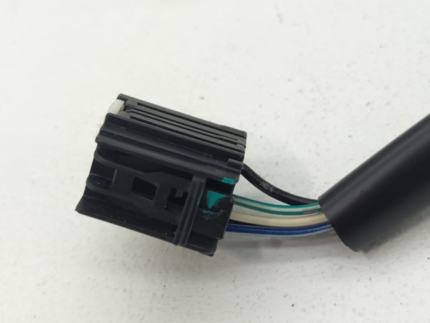 2010-2011 Gmc Terrain Driver Side View Mirror - Left Door Mirror OEM Used - Oemusedautoparts1.com