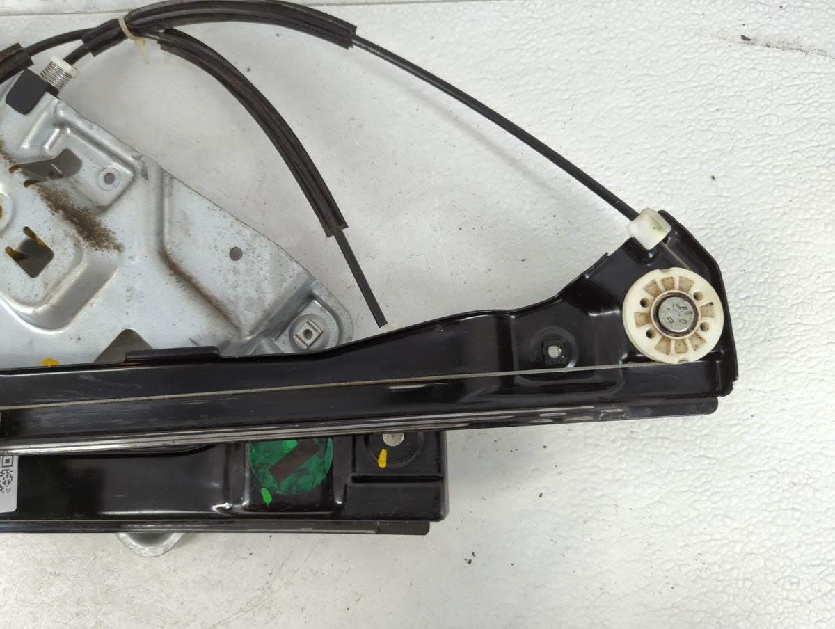 2010-2011 Gmc Terrain Driver Left Front Window Regulator 723894 - Oemusedautoparts1.com