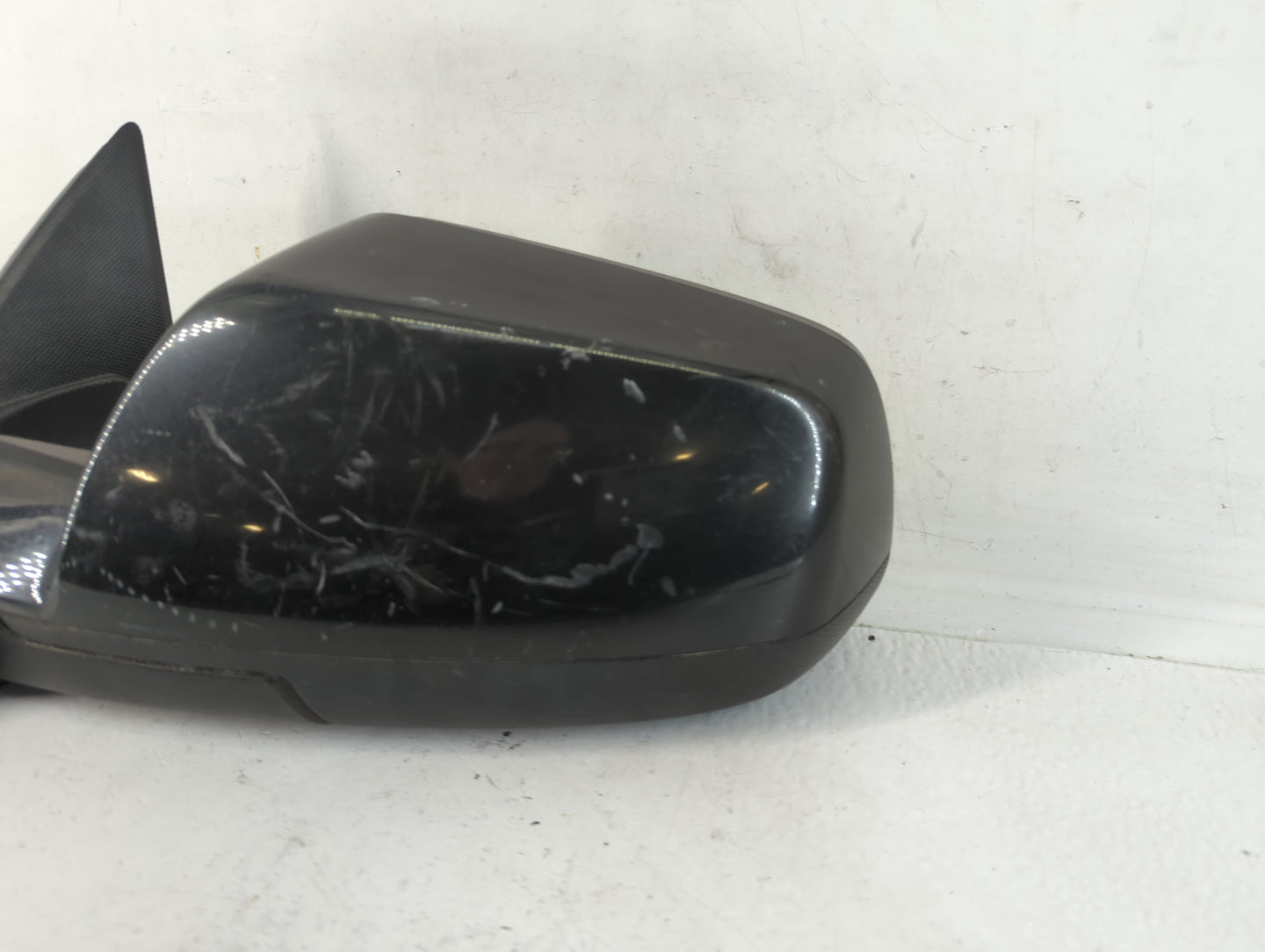2010-2011 Gmc Terrain Driver Side View Mirror - Left Door Mirror OEM Used - Oemusedautoparts1.com