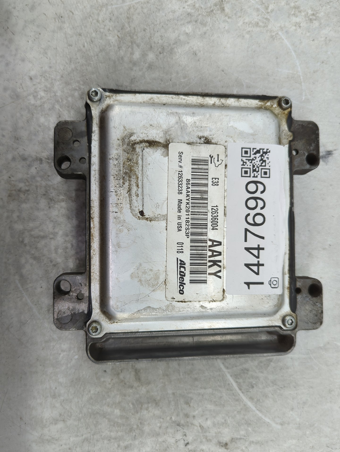 2010 Gmc Yukon PCM Engine Control Computer ECU ECM PCU OEM P/N:12636004 12633238, 86AAKYK201182S3P Fits OEM Used Auto Parts 