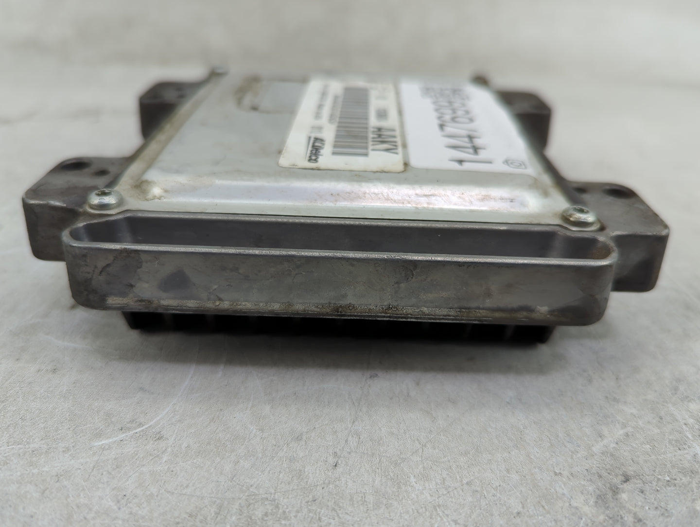 2010 Gmc Yukon PCM Engine Control Computer ECU ECM PCU OEM P/N:12636004 12633238, 86AAKYK201182S3P Fits OEM Used Auto Parts 