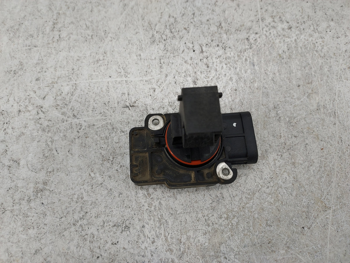 2009-2014 Gmc Yukon Mass Air Flow Meter Maf 1486890 - Oemusedautoparts1.com