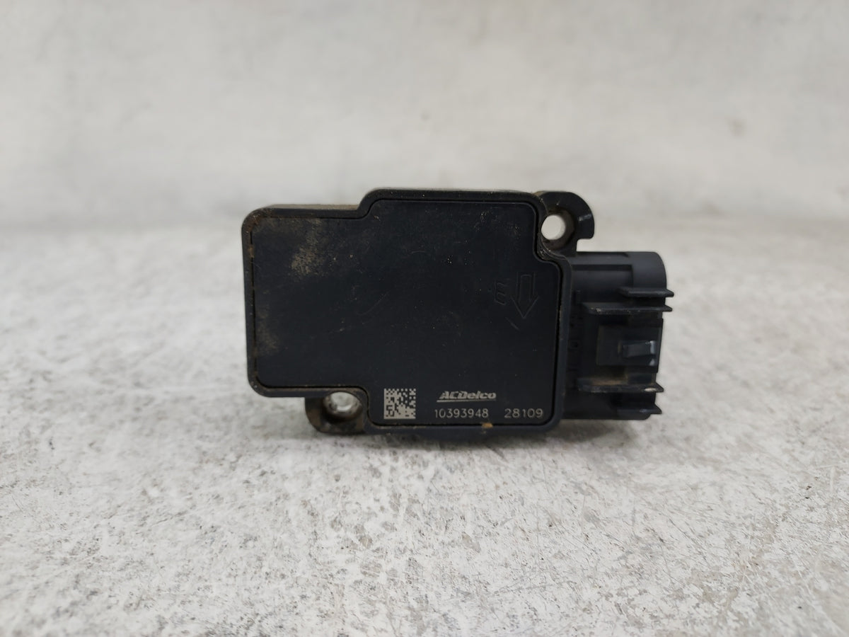 2009-2014 Gmc Yukon Mass Air Flow Meter Maf 1486890 - Oemusedautoparts1.com