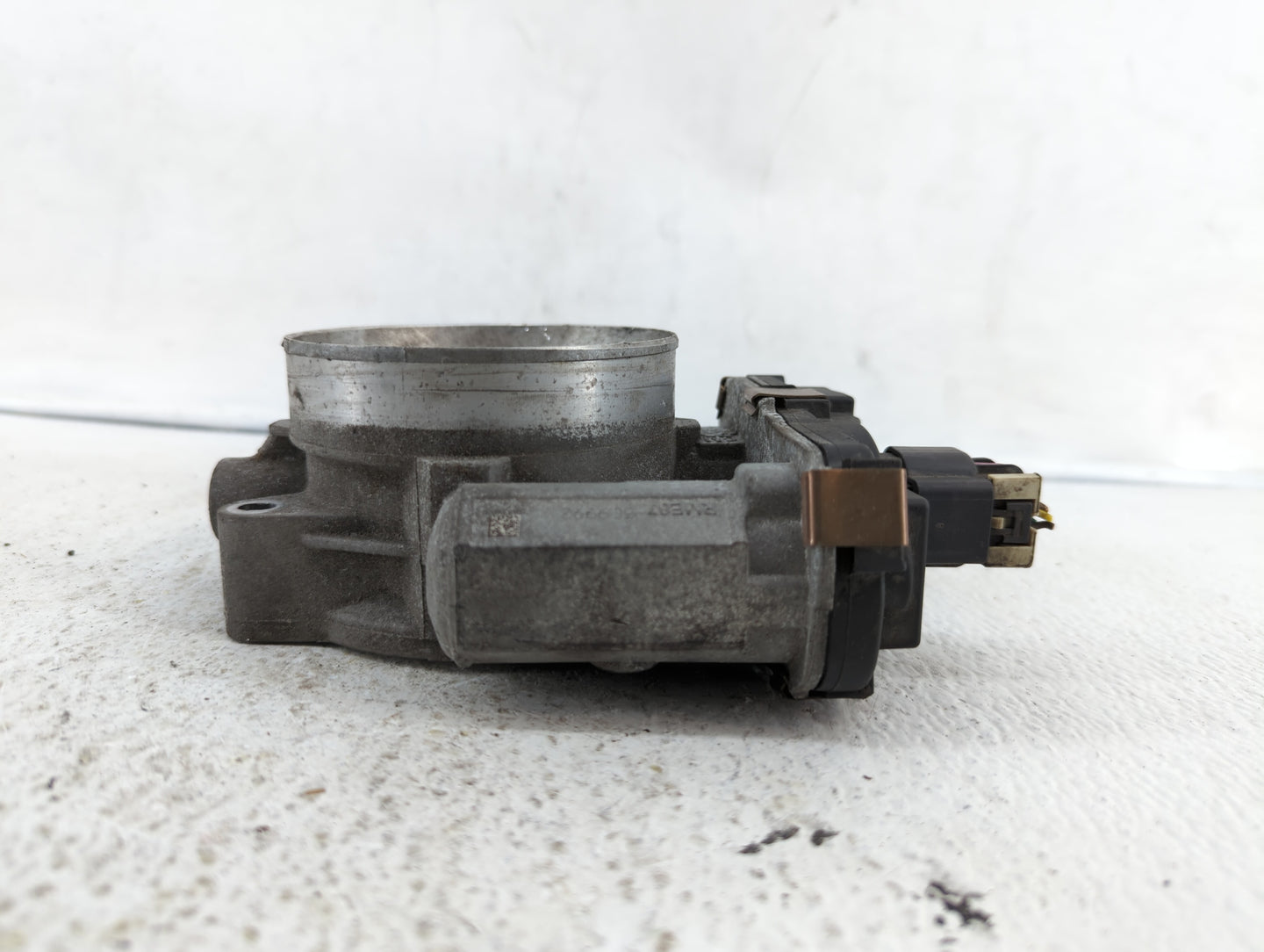 2009-2014 Gmc Yukon Throttle Body P/N:RME87-30 RME87 3C9992, TB1032, RME87 Fits Fits 2009 2010 2011 2012 2013 2014 2015 OEM 