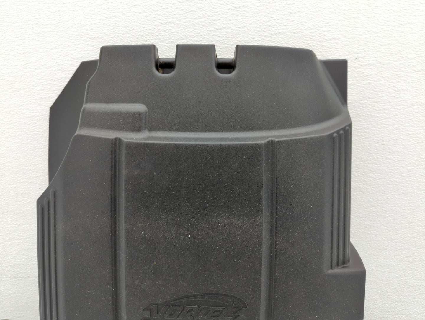 2010 Gmc Yukon Engine Cover - Oemusedautoparts1.com