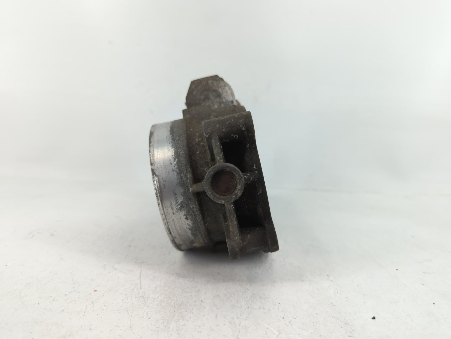 2009-2014 Gmc Yukon Xl Throttle Body P/N:3627 06749AG Fits Fits 2009 2010 2011 2012 2013 2014 2015 OEM Used Auto Parts - Oem
