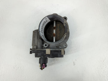 2009-2014 Gmc Yukon Xl Throttle Body P/N:RME87-3C9992 Fits Fits 2009 2010 2011 2012 2013 2014 2015 OEM Used Auto Parts - Oem
