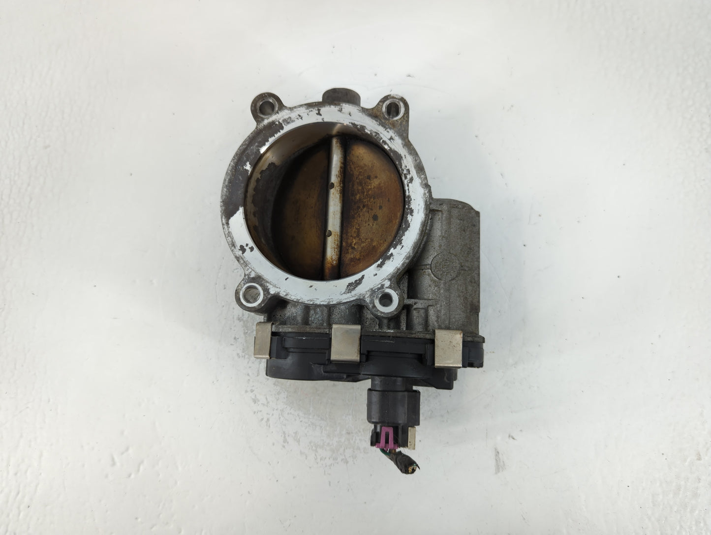 2009-2014 Gmc Yukon Xl Throttle Body P/N:RME87-3C9992 Fits Fits 2009 2010 2011 2012 2013 2014 2015 OEM Used Auto Parts - Oem