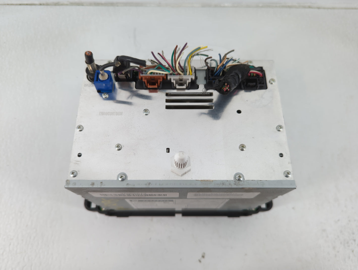 2010 Gmc Yukon Xl 1500 Radio AM FM Cd Player Receiver Replacement P/N:25966513 Fits OEM Used Auto Parts - Oemusedautoparts1.