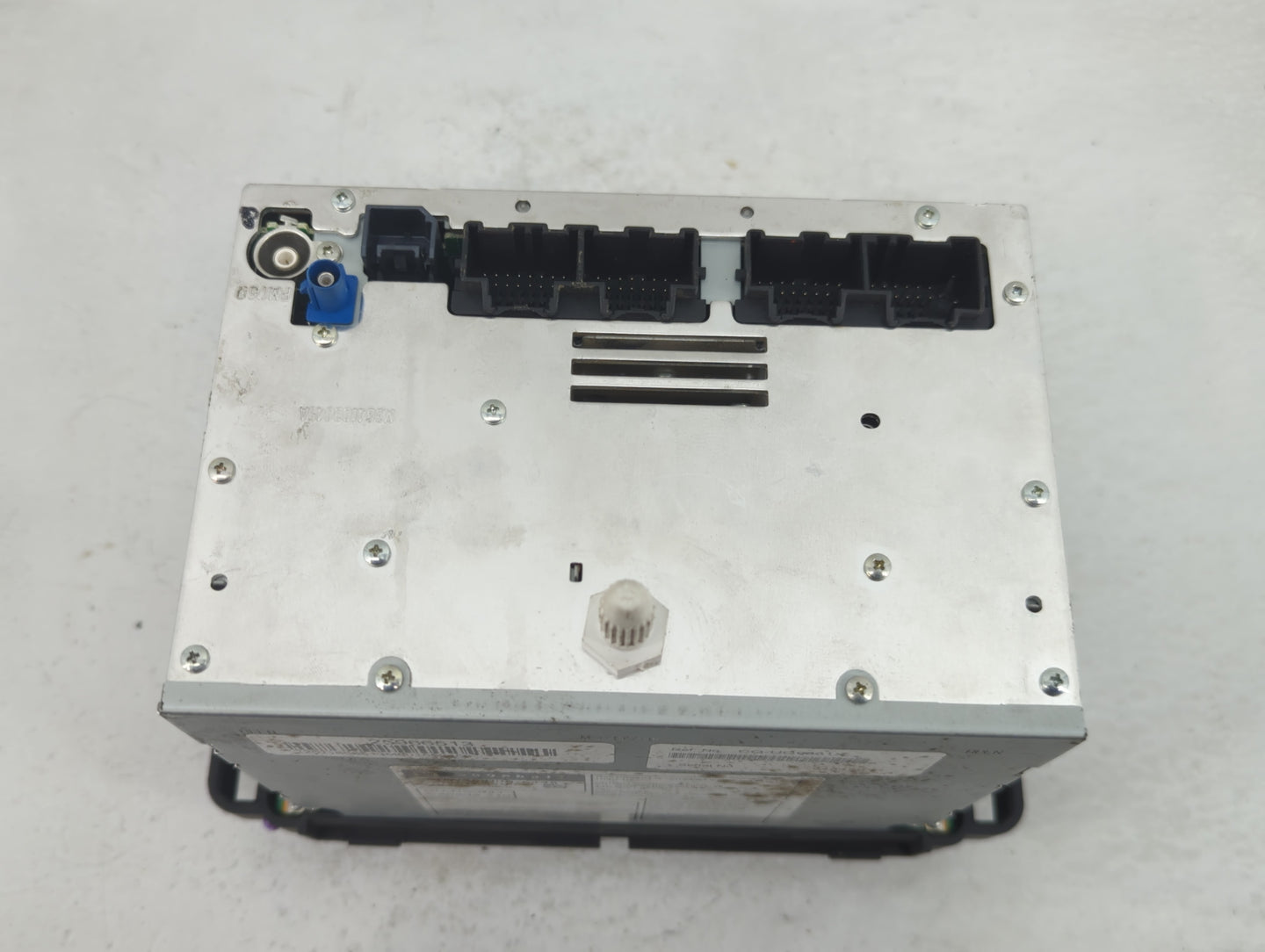 2010 Gmc Yukon Xl 1500 Radio AM FM Cd Player Receiver Replacement P/N:25966513 Fits OEM Used Auto Parts - Oemusedautoparts1.