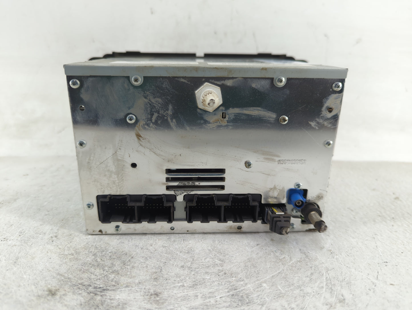 2010 Gmc Yukon Xl 1500 Radio AM FM Cd Player Receiver Replacement P/N:25966513 Fits OEM Used Auto Parts - Oemusedautoparts1.