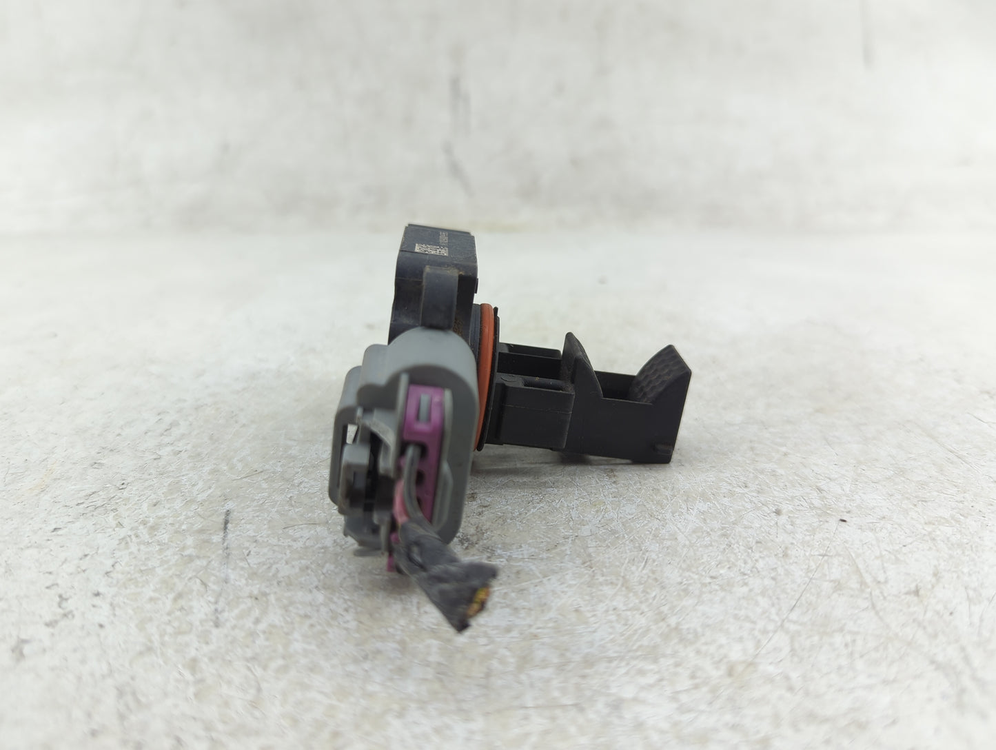2009-2014 Gmc Yukon Xl 1500 Mass Air Flow Meter Maf - Oemusedautoparts1.com
