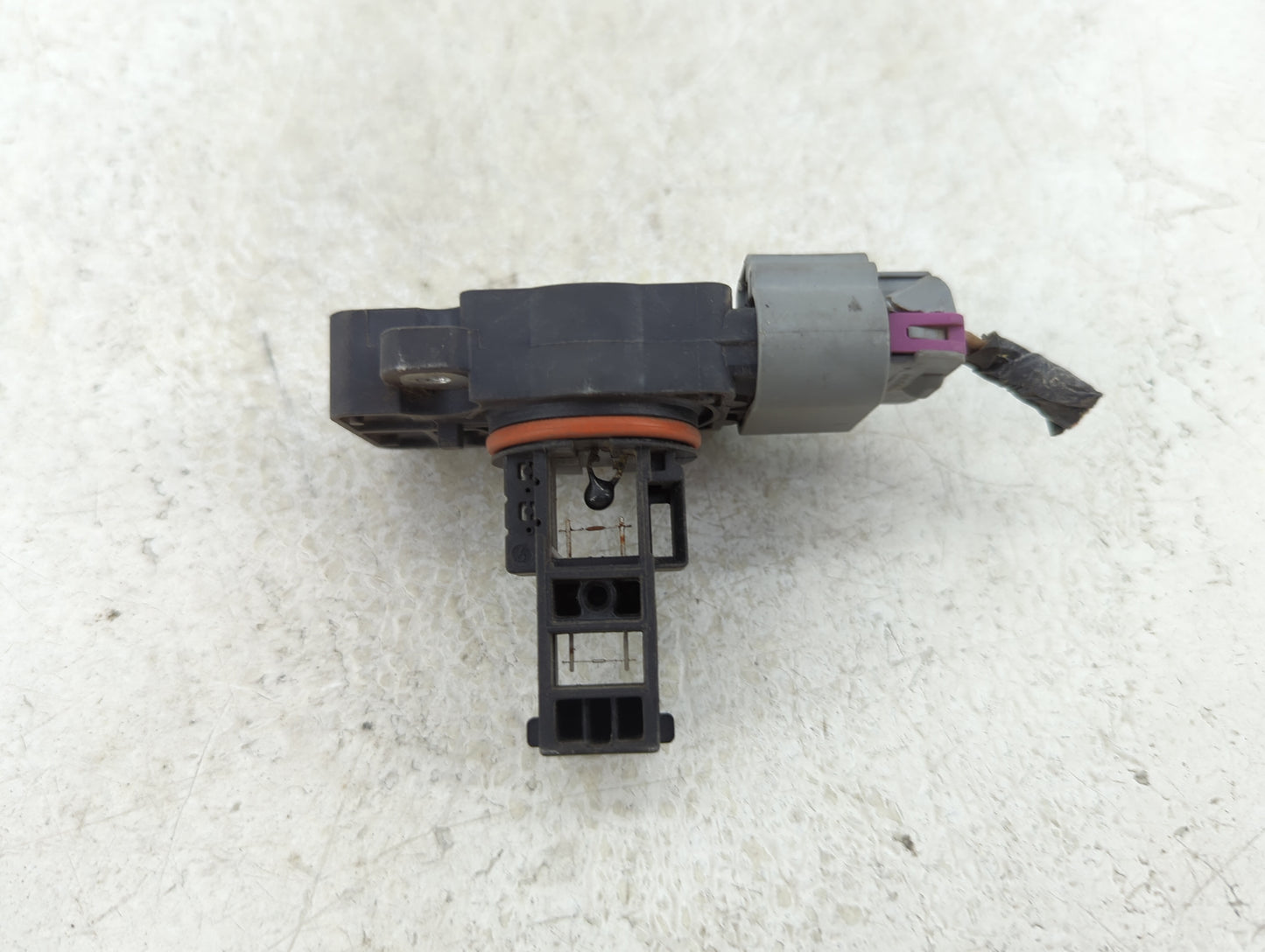 2009-2014 Gmc Yukon Xl 1500 Mass Air Flow Meter Maf - Oemusedautoparts1.com