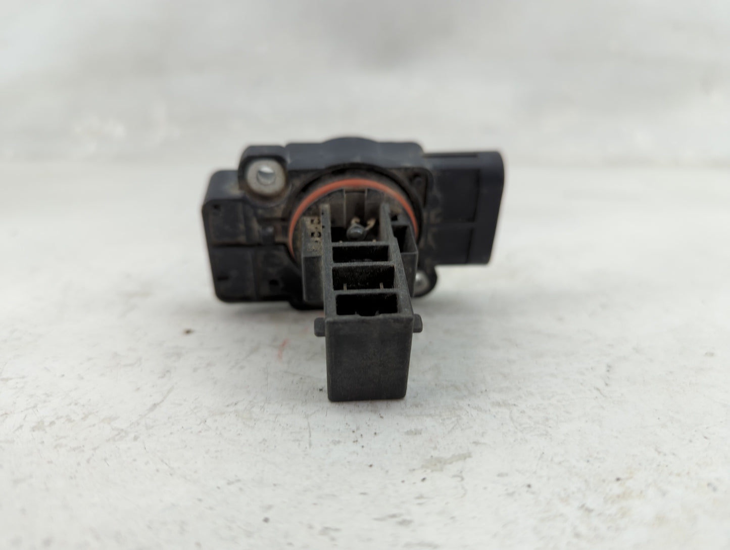 2009-2014 Gmc Yukon Xl 1500 Mass Air Flow Meter Maf 1463604 - Oemusedautoparts1.com