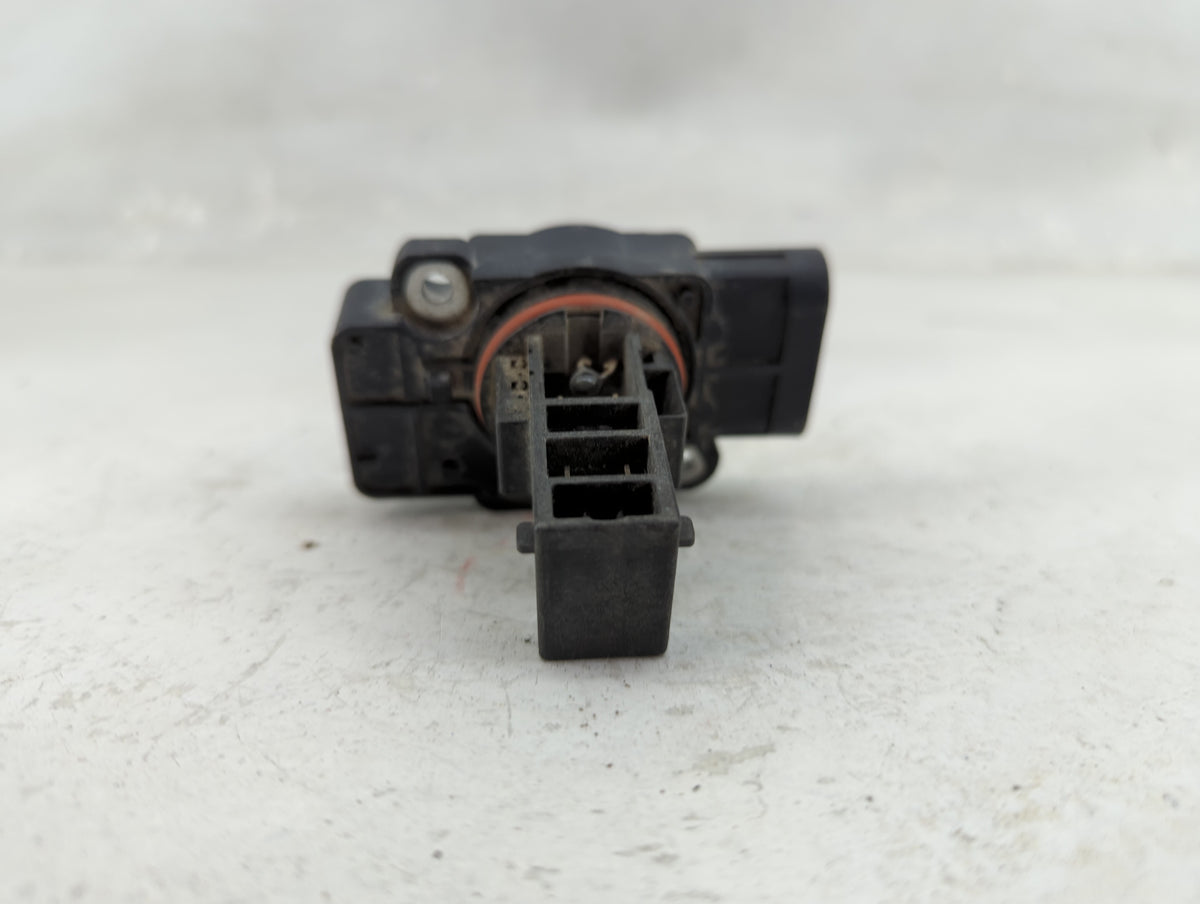 2009-2014 Gmc Yukon Xl 1500 Mass Air Flow Meter Maf Sensor 1463604 - Oemusedautoparts1.com