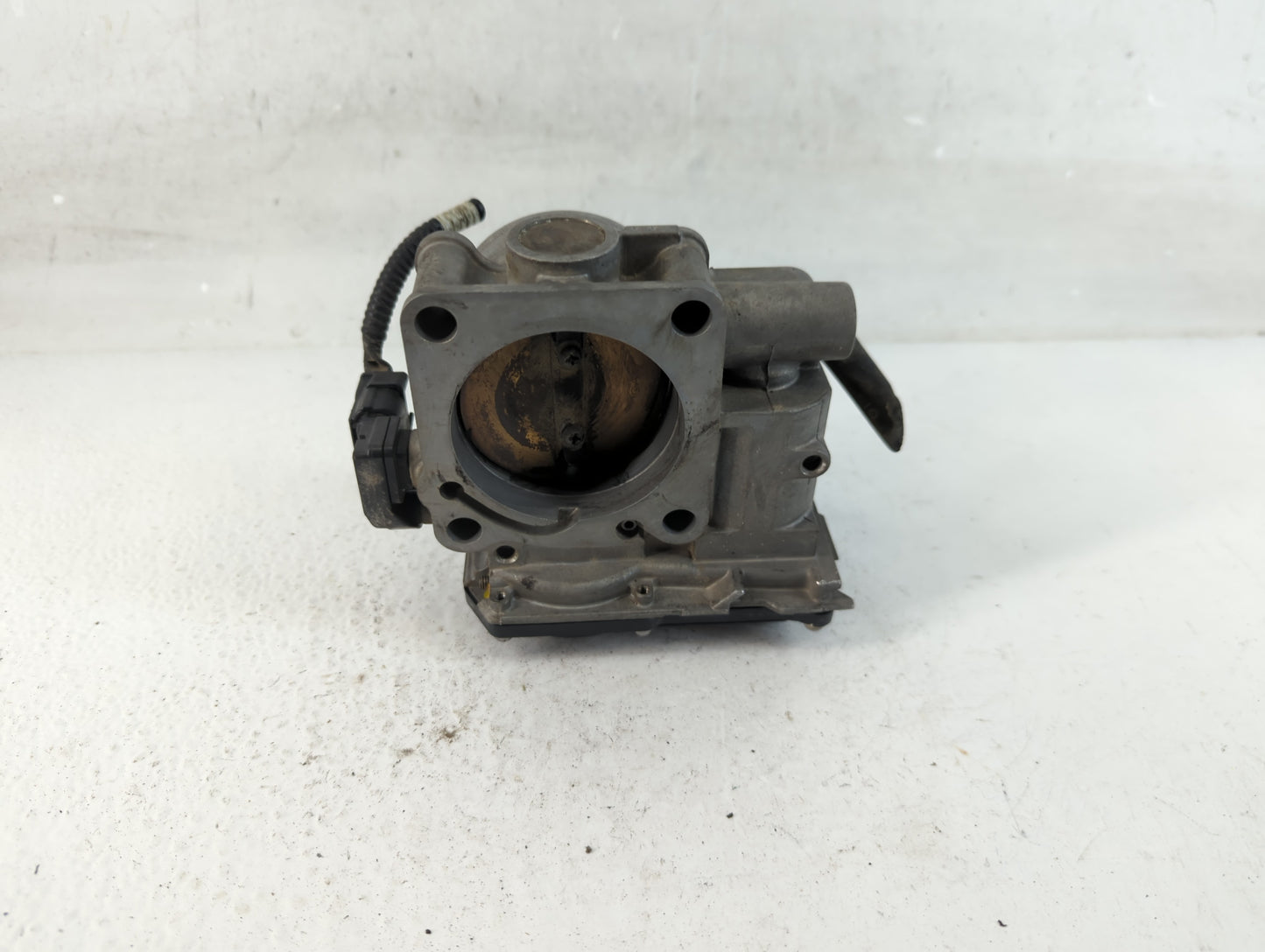2010-2012 Honda Accord Throttle Body P/N:U31990006391 Fits Fits 2009 2010 2011 2012 2013 2014 2015 2016 2017 OEM Used Auto P