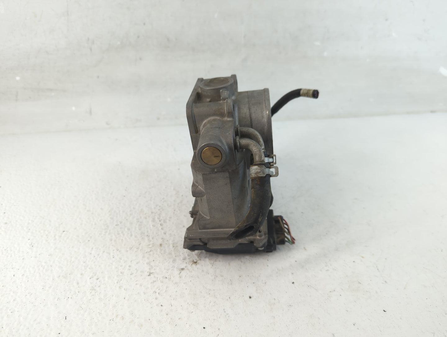 2010-2012 Honda Accord Throttle Body P/N:U31990006391 Fits Fits 2009 2010 2011 2012 2013 2014 2015 2016 2017 OEM Used Auto P