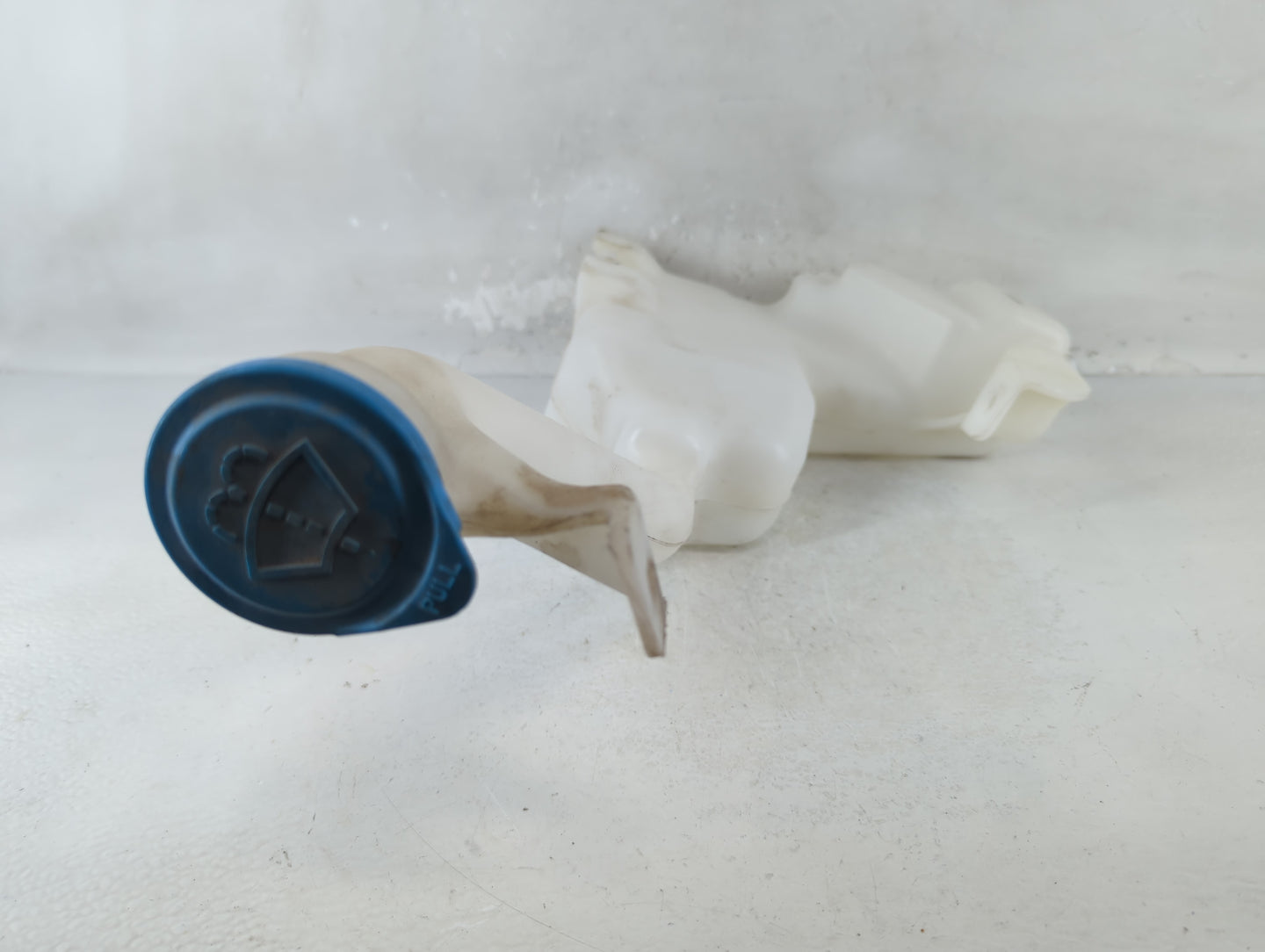 2008-2012 Honda Accord Windshield Washer Fluid Reservoir Bottle Oem - Oemusedautoparts1.com