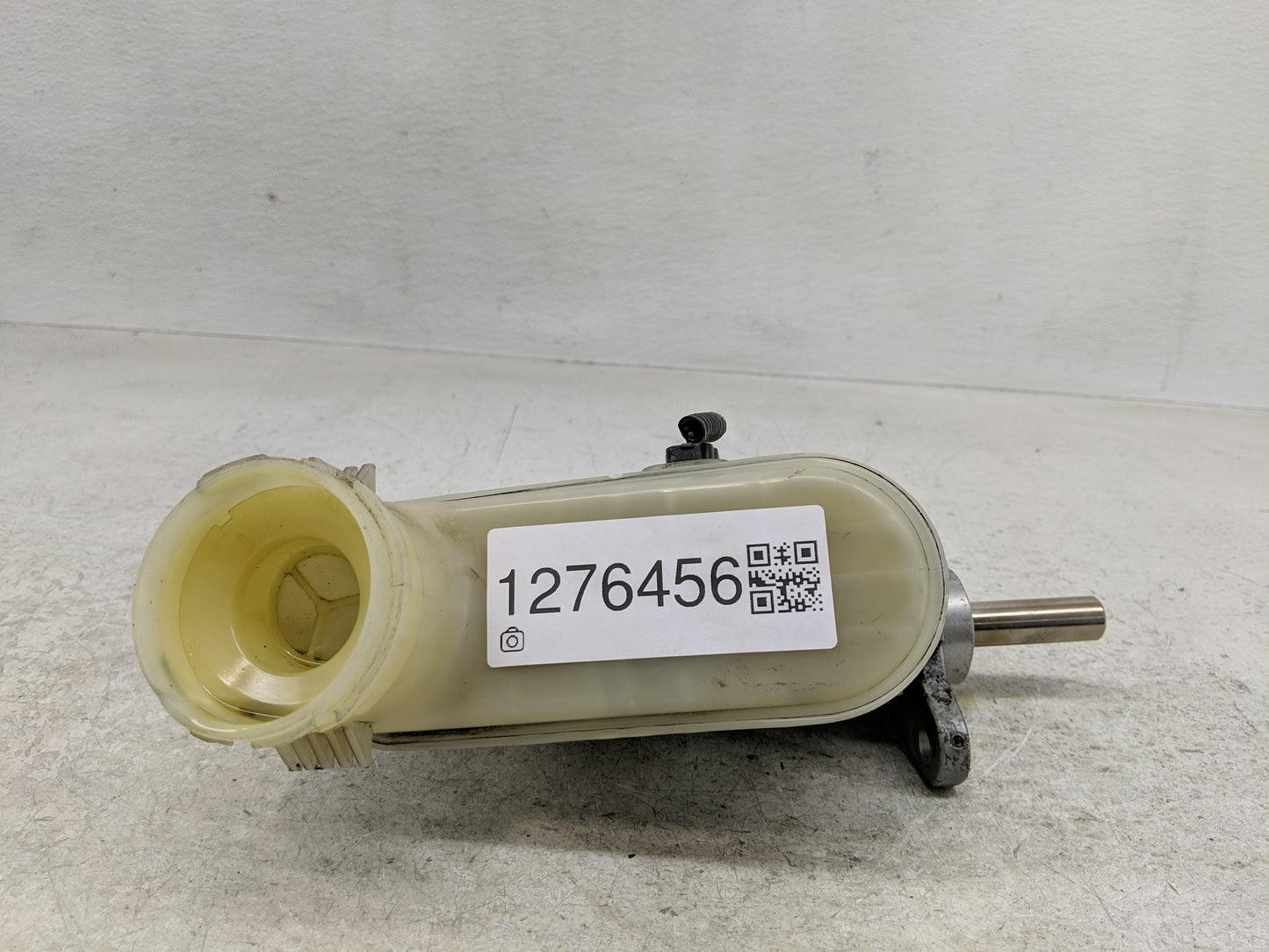 2008-2012 Honda Accord Brake Master Cylinder 1276456 - Oemusedautoparts1.com