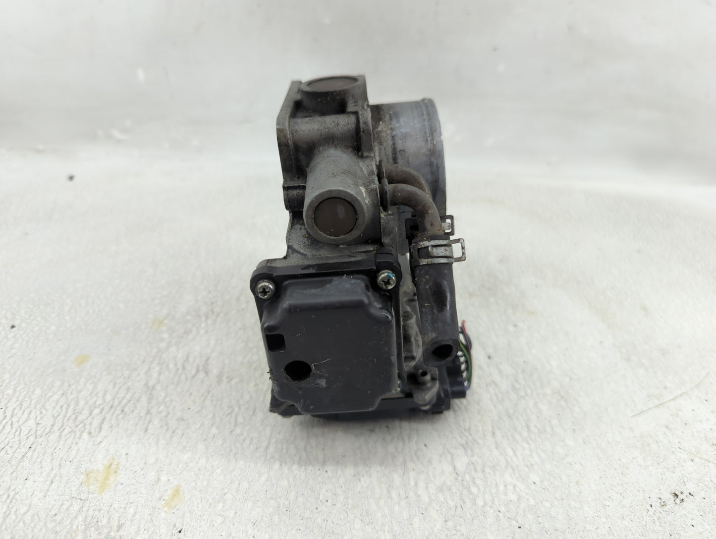 2008-2012 Honda Accord Throttle Body P/N:1430 06M11 Fits Fits 2008 2009 2010 2011 2012 OEM Used Auto Parts - Oemusedautopart