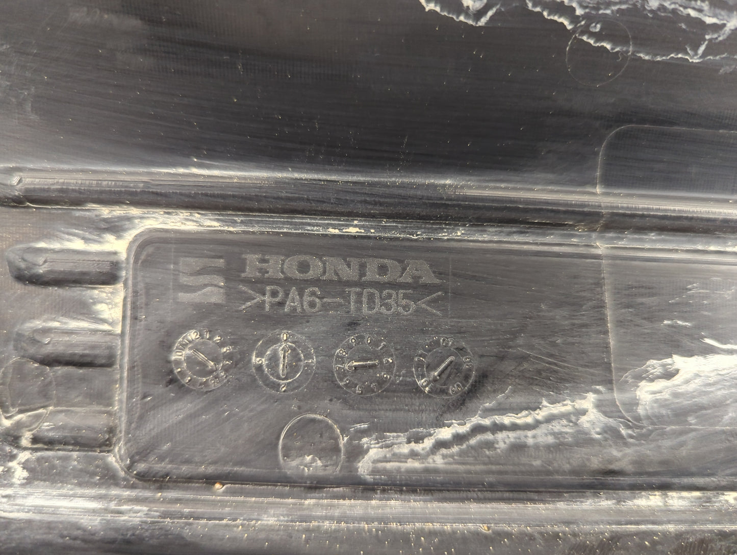 2010 Honda Accord Engine Cover - Oemusedautoparts1.com